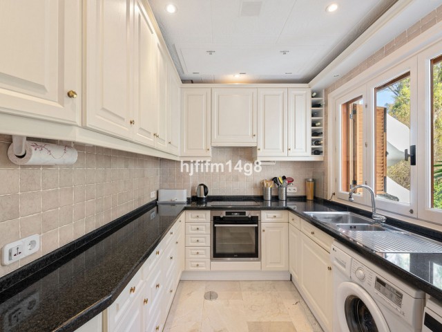 2 Makuuhuoneen Huoneisto Nueva Andalucía