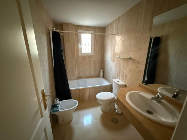 2 Bedrooms Apartment in Elviria