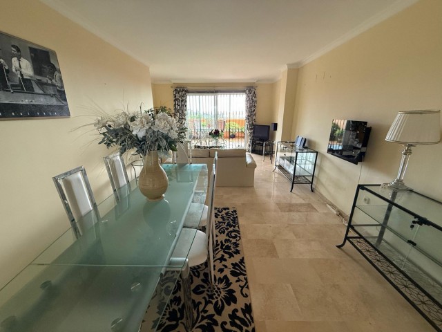 2 Bedrooms Apartment in Elviria