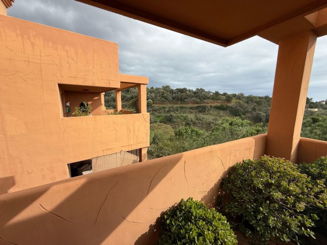 2 Bedrooms Apartment in Elviria