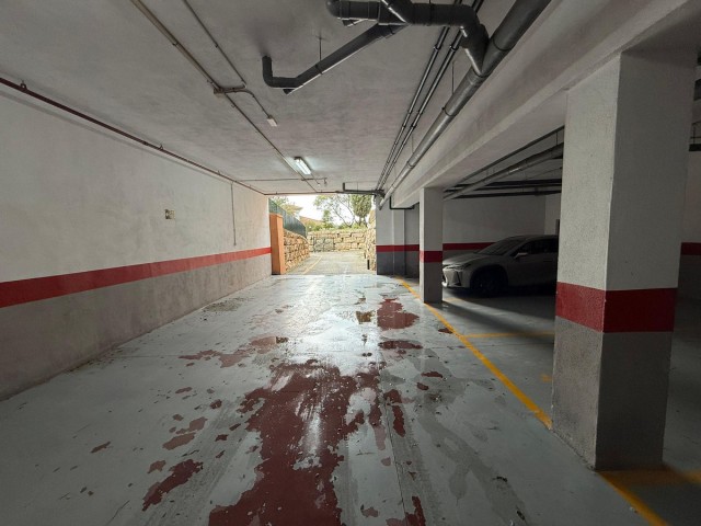 2 Bedrooms Apartment in Elviria