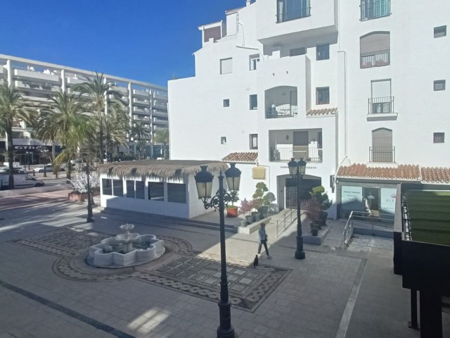 2 Bedrooms Apartment in Puerto Banús