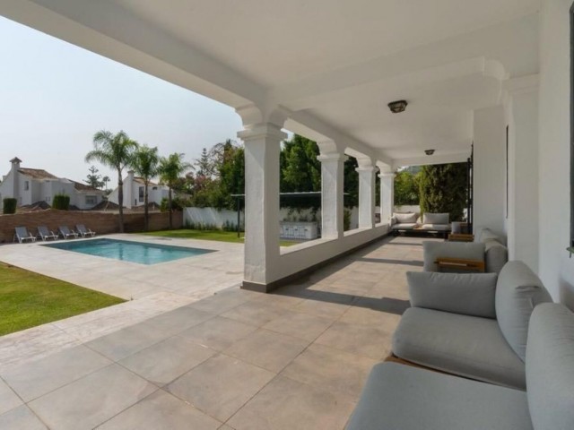 Villa, Nueva Andalucia