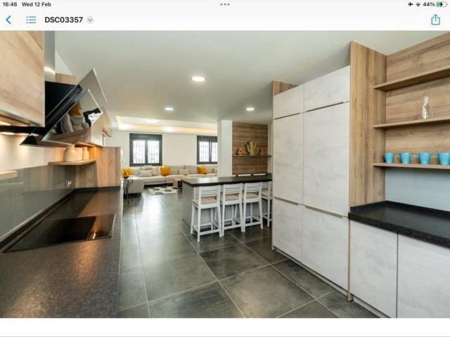 6 Schlafzimmer Villa in Nueva Andalucía