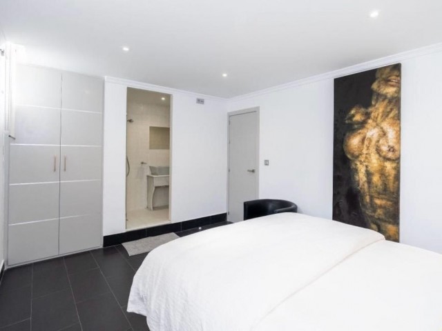 6 Schlafzimmer Villa in Nueva Andalucía