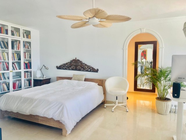 4 Schlafzimmer Villa in Valtocado