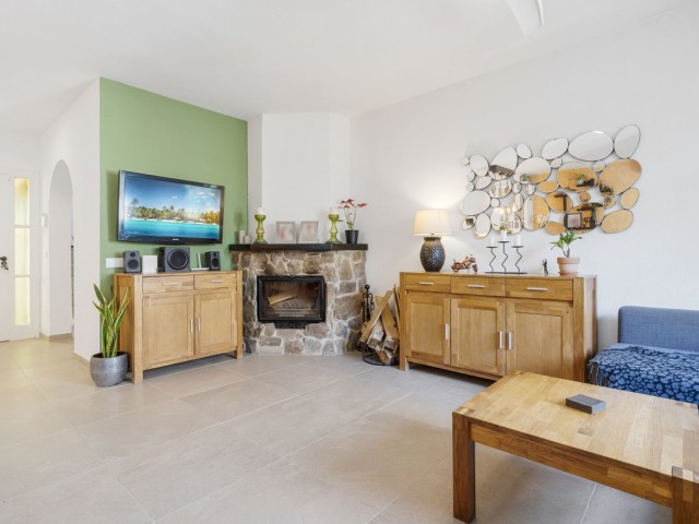 Adosado con 3 Dormitorios  en Cerros del Aguila