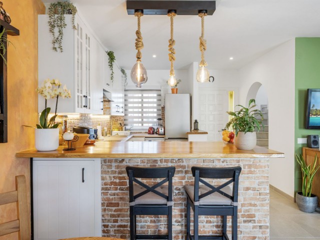 Adosado con 3 Dormitorios  en Cerros del Aguila