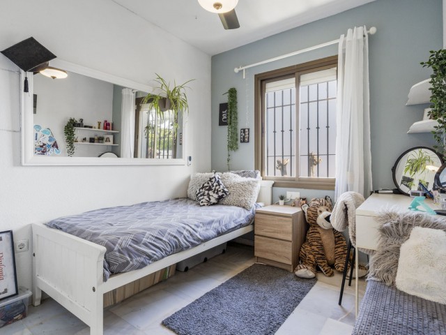 Adosado con 3 Dormitorios  en Cerros del Aguila