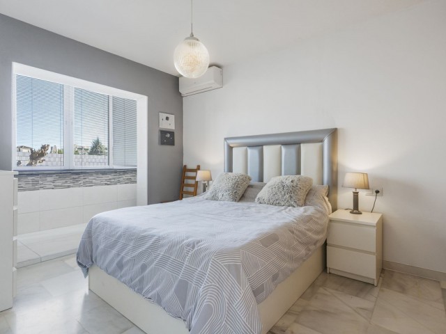 Adosado con 3 Dormitorios  en Cerros del Aguila