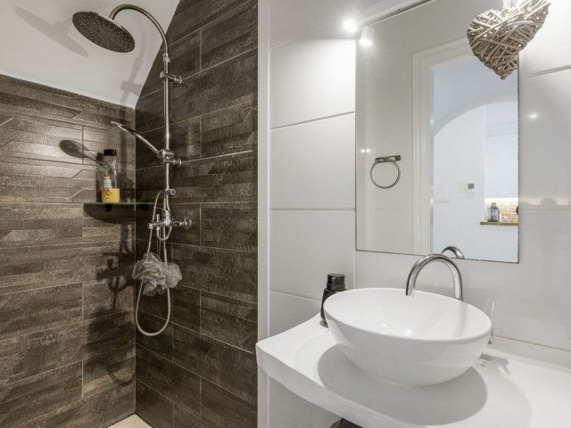 Adosado con 3 Dormitorios  en Cerros del Aguila