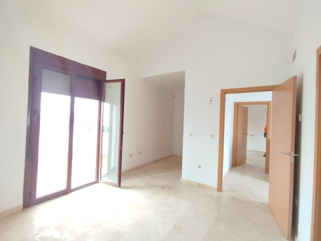 Adosado con 2 Dormitorios  en Doña Julia