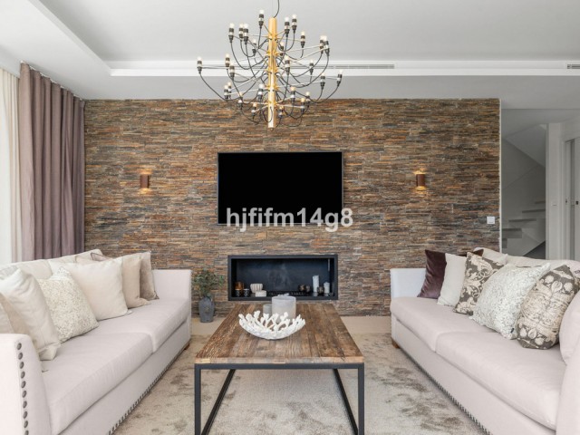 5 Bedrooms Villa in San Pedro de Alcántara