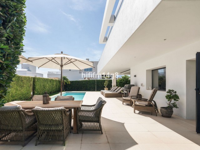 5 Schlafzimmer Villa in San Pedro de Alcántara