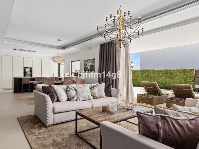 5 Schlafzimmer Villa in San Pedro de Alcántara