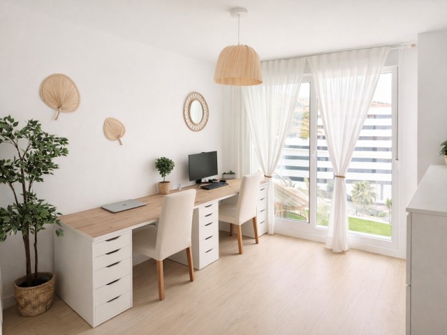 Ático con 3 Dormitorios  en Estepona