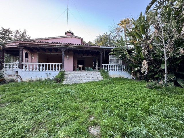 4 Schlafzimmer Villa in Nueva Andalucía