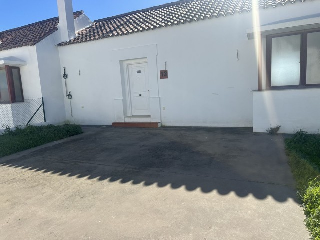 3 Slaapkamer Rijtjeshuis in Doña Julia