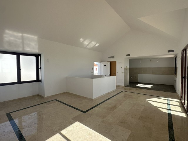 3 Slaapkamer Rijtjeshuis in Doña Julia