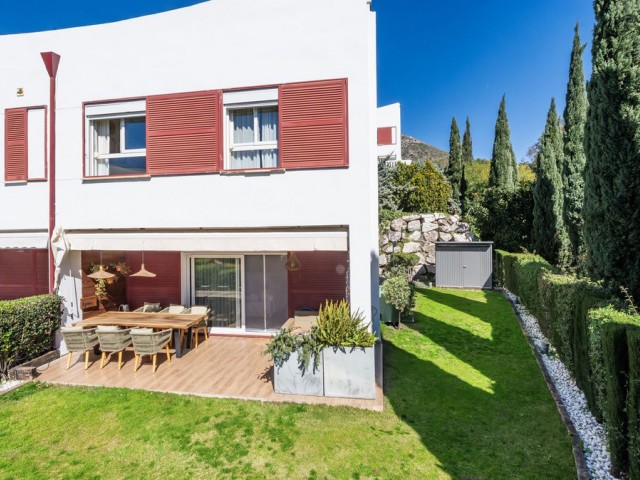 4 Bedrooms Townhouse in Benalmadena