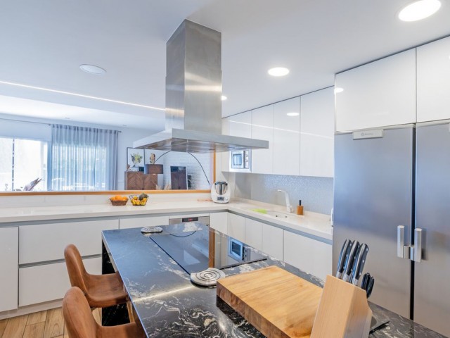 4 Bedrooms Townhouse in Benalmadena