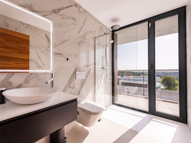 3 Schlafzimmer Villa in Estepona