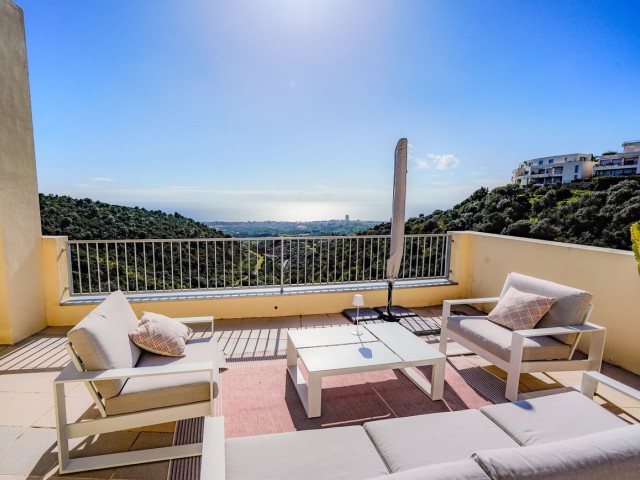Penthouse in Altos de los Monteros