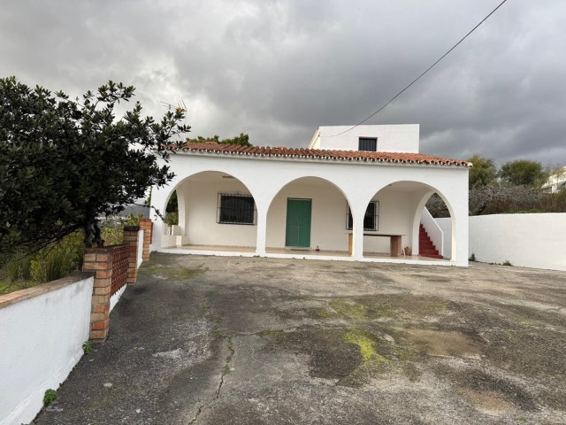 4 Schlafzimmer Villa in Estepona