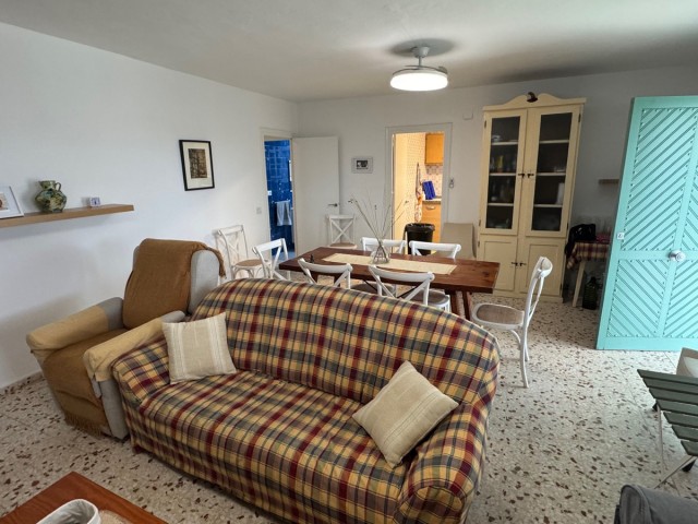 4 Bedrooms Villa in Estepona