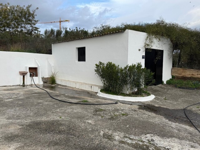4 Bedrooms Villa in Estepona