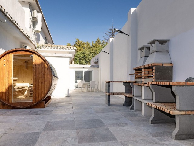 6 Bedrooms Villa in Benalmadena