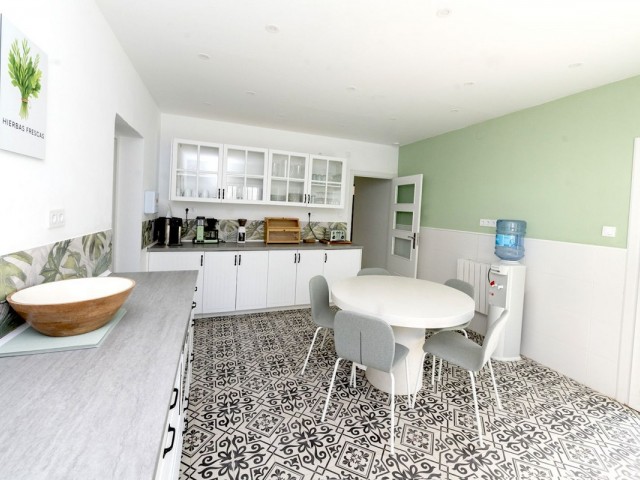 6 Bedrooms Villa in Benalmadena