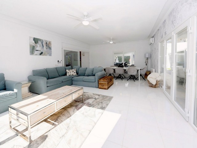 6 Makuuhuoneen Huvila Benalmadena