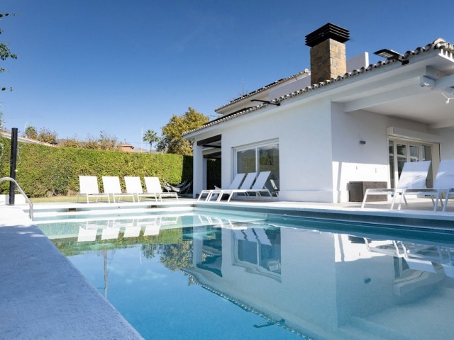 6 Makuuhuoneen Huvila Benalmadena