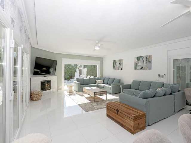 6 Makuuhuoneen Huvila Benalmadena