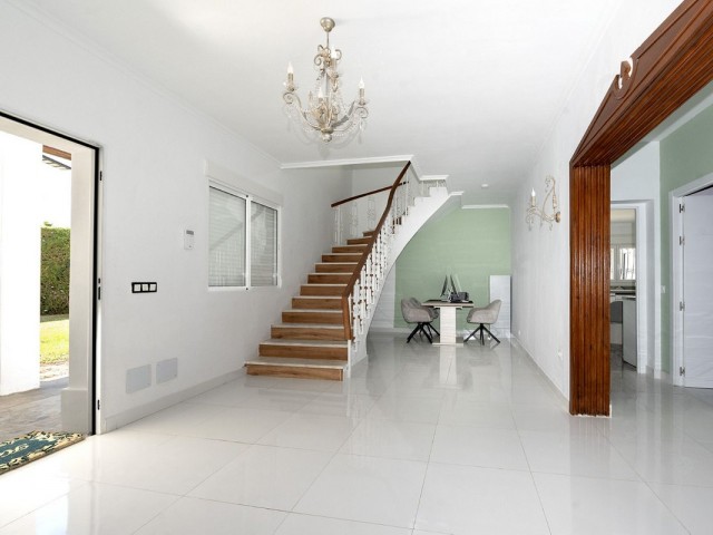 6 Makuuhuoneen Huvila Benalmadena