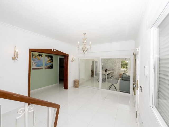 6 Bedrooms Villa in Benalmadena