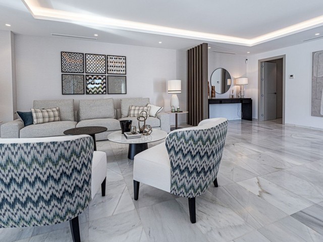 5 Bedrooms Villa in Marbella