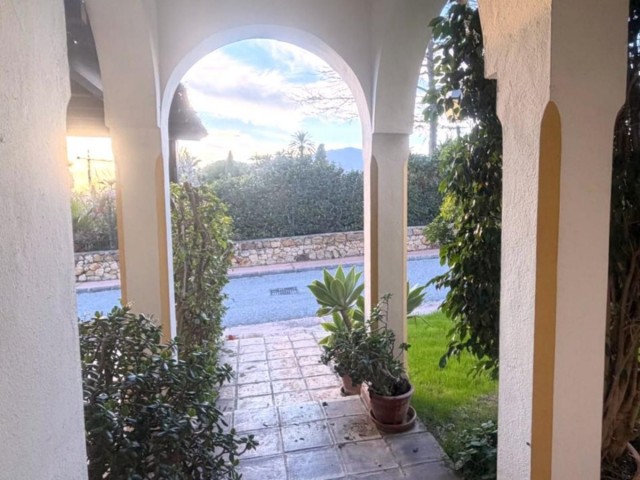 4 Schlafzimmer Reihenhaus in Estepona