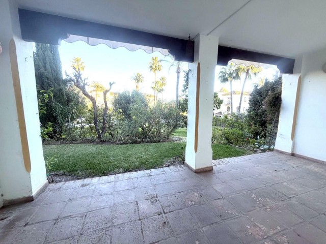 4 Schlafzimmer Reihenhaus in Estepona