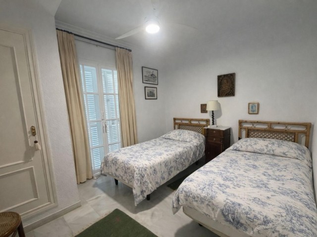 4 Schlafzimmer Reihenhaus in Estepona