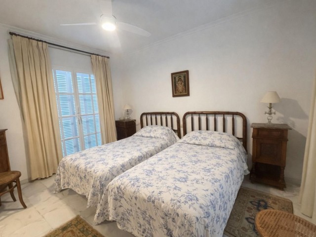 4 Schlafzimmer Reihenhaus in Estepona
