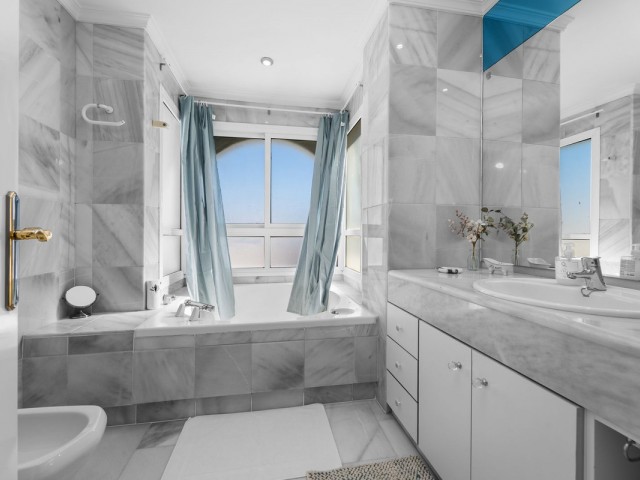 3 Bedrooms Apartment in Mijas