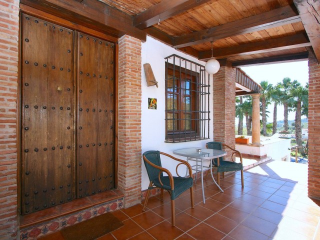 8 Bedrooms Villa in Mijas