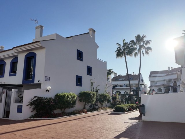 3 Bedrooms Apartment in San Pedro de Alcántara