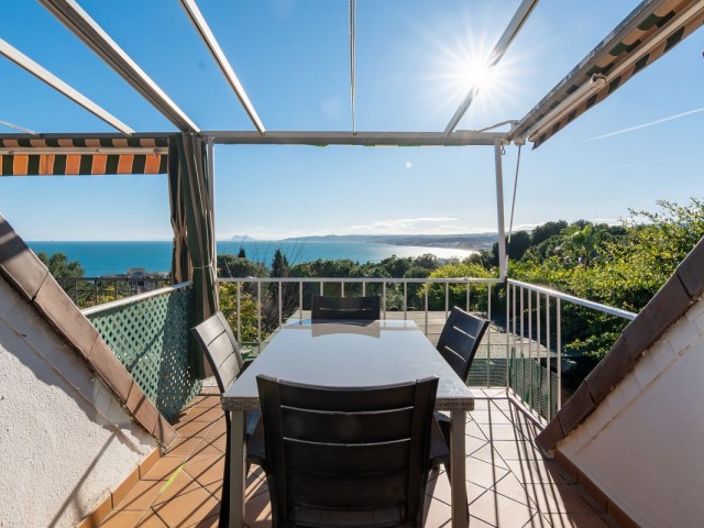 4 Schlafzimmer Reihenhaus in Estepona