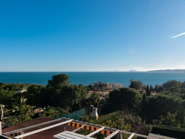 4 Schlafzimmer Reihenhaus in Estepona