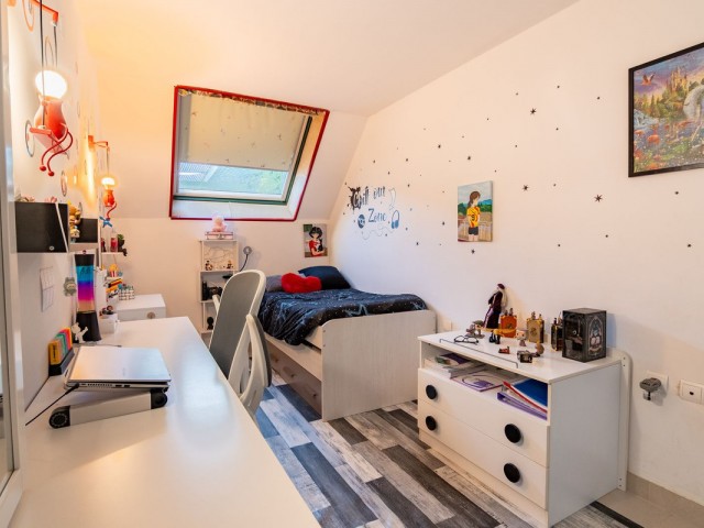 4 Schlafzimmer Reihenhaus in Estepona