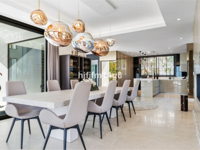 5 Bedrooms Villa in Los Flamingos