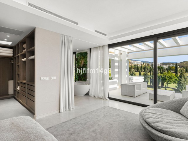 5 Bedrooms Villa in Los Flamingos